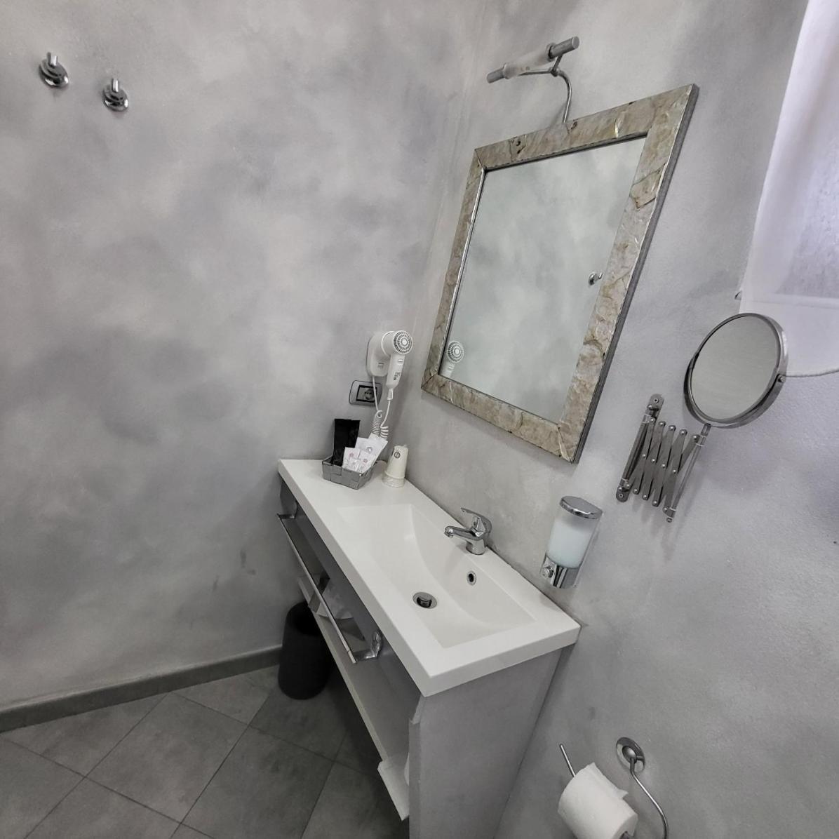 Illuvia 2 Affitta Camere Cornaredo Dış mekan fotoğraf